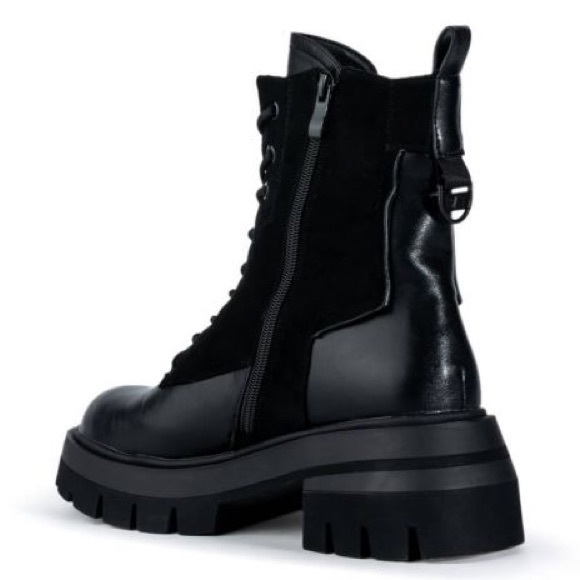 Azalea Wang Black Leather Rhinestone Embellished  Lace Up Combat Boots - Picture 2 of 3